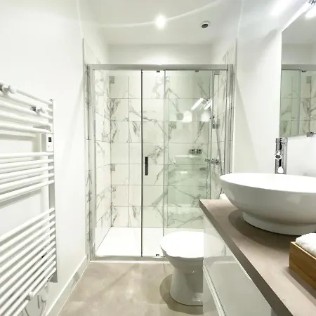 Standinghouse Centre