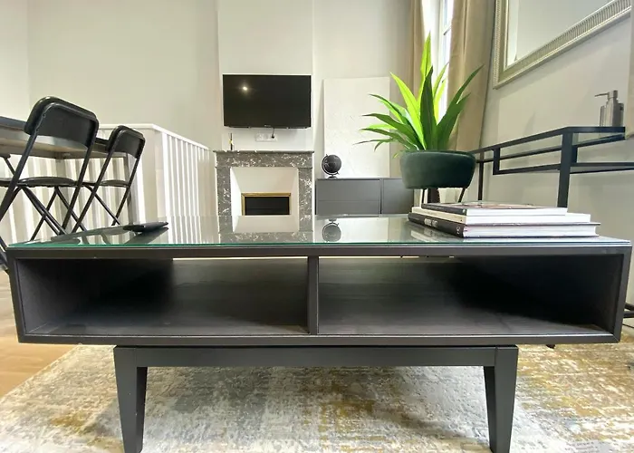 Standinghouse Centre 3*